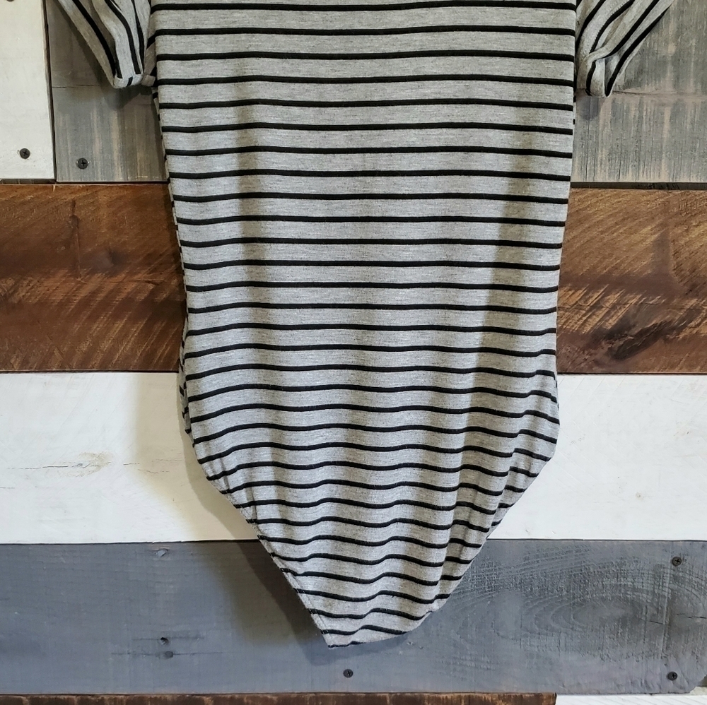 Free People Grey Black Striped Me Oh My V Neck Short Sleeves Bodysuit Size Small - Picture 8 of 14